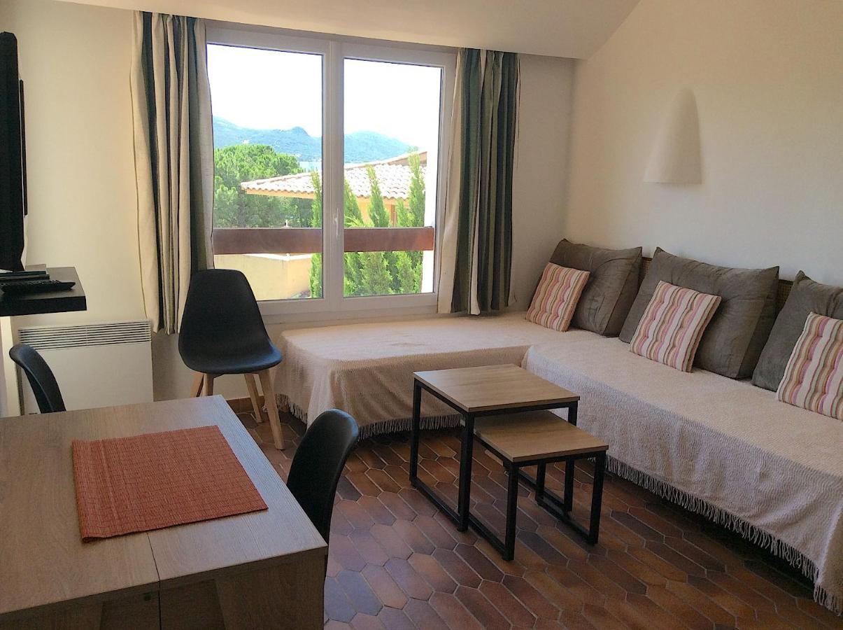 بورتو فيكشْيو Appartement 2 Pieces Pied Dans L'Eau المظهر الخارجي الصورة